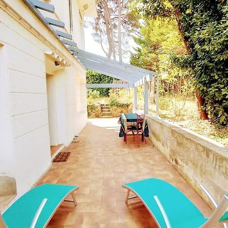 Maison De Charme A 200 Bord De Mer, Terrasse, Jardin- Lesclesdenicole Le Pradet Exterior photo